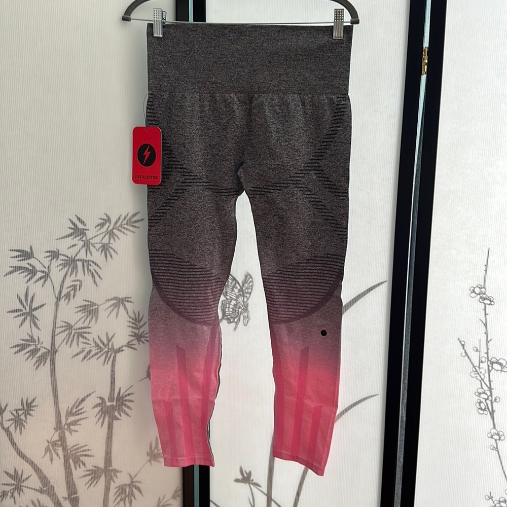 NWT Live Electric Nez Yoga Leggings, M-L, Pink/Gray